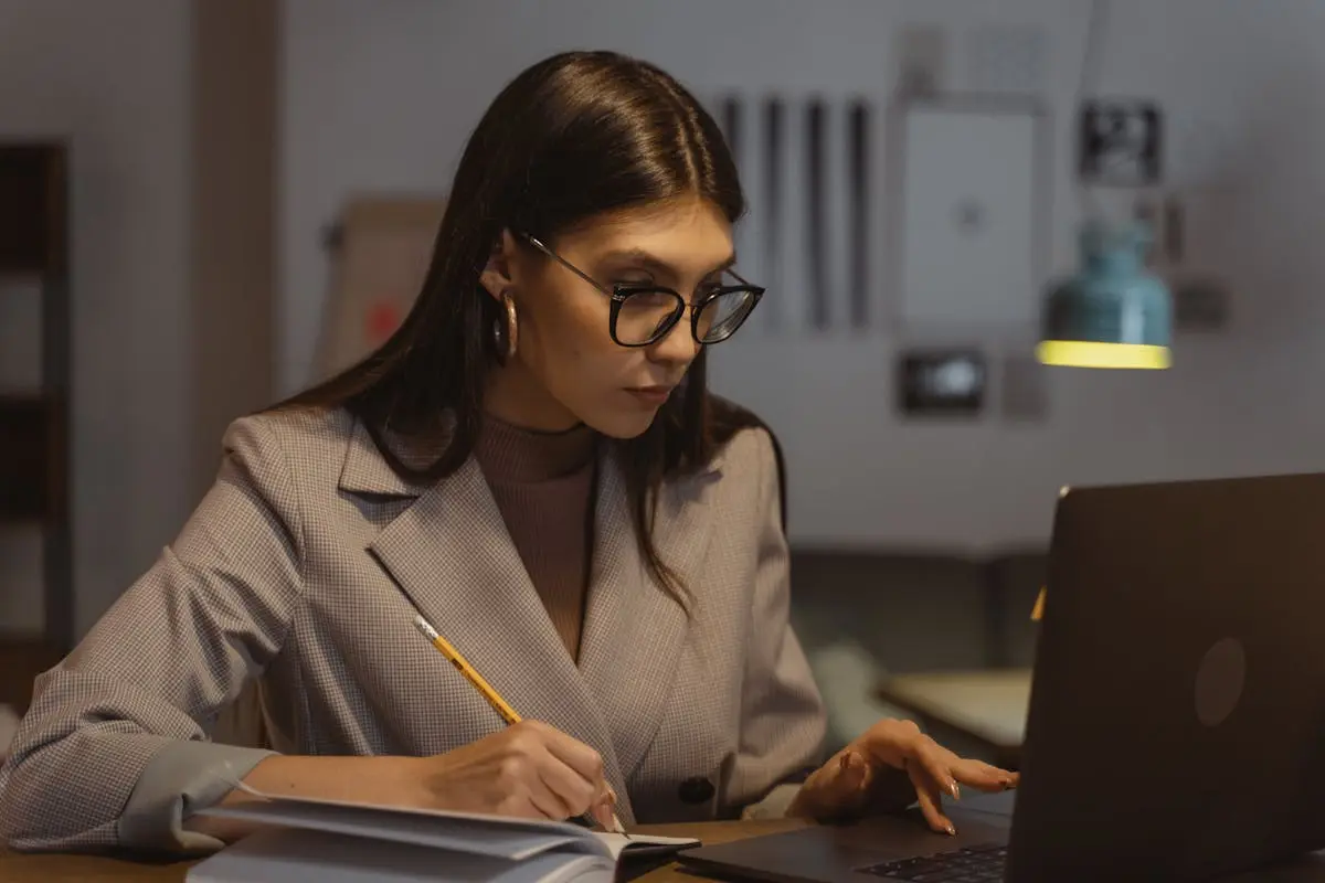 Business Women - Desk, Computer and notes