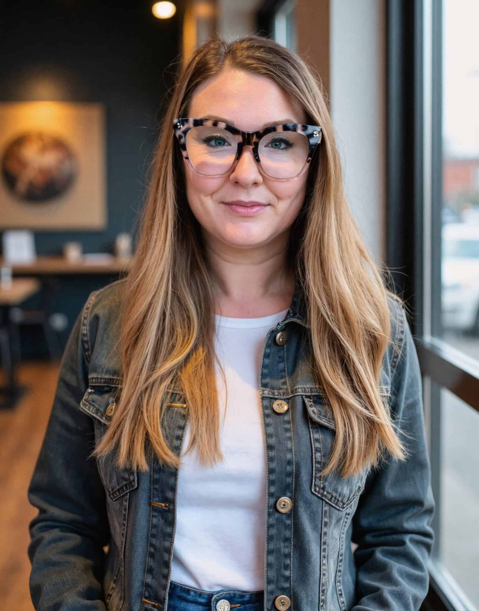 Lisa Benson, business strategist for women coaches, overlooking the mountains