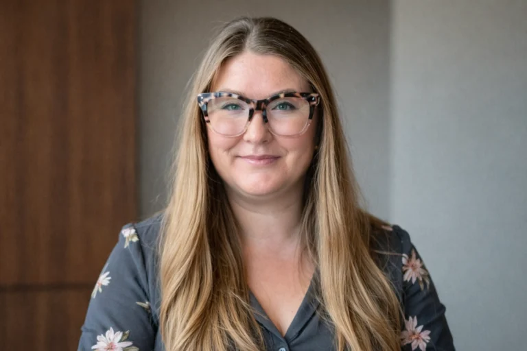 How to Start a Coaching Business with a Messaging Strategy That Actually Works